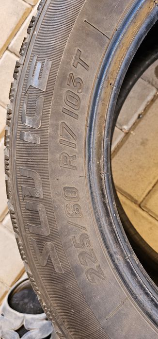 Шины б/у 225/60 R17