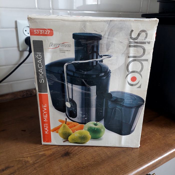 Миксер сатылады. Сок выжималка