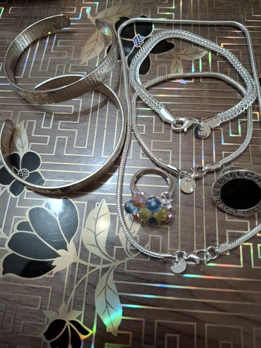 Vând obiecte argint