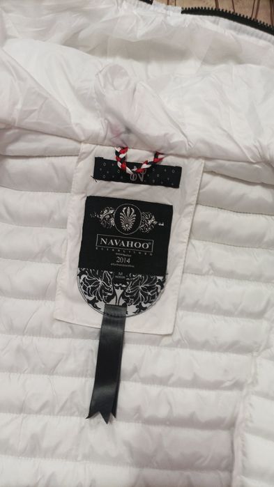 Бяло дамско яке Navahoo