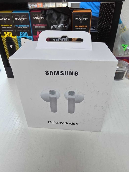 Casti samsung Buds 4 noi ,achizitipnate pe data de 29 mai