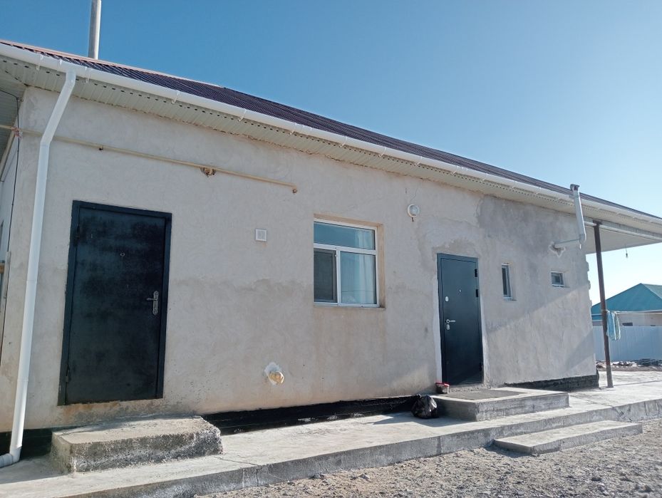 Жер үй сатылады.