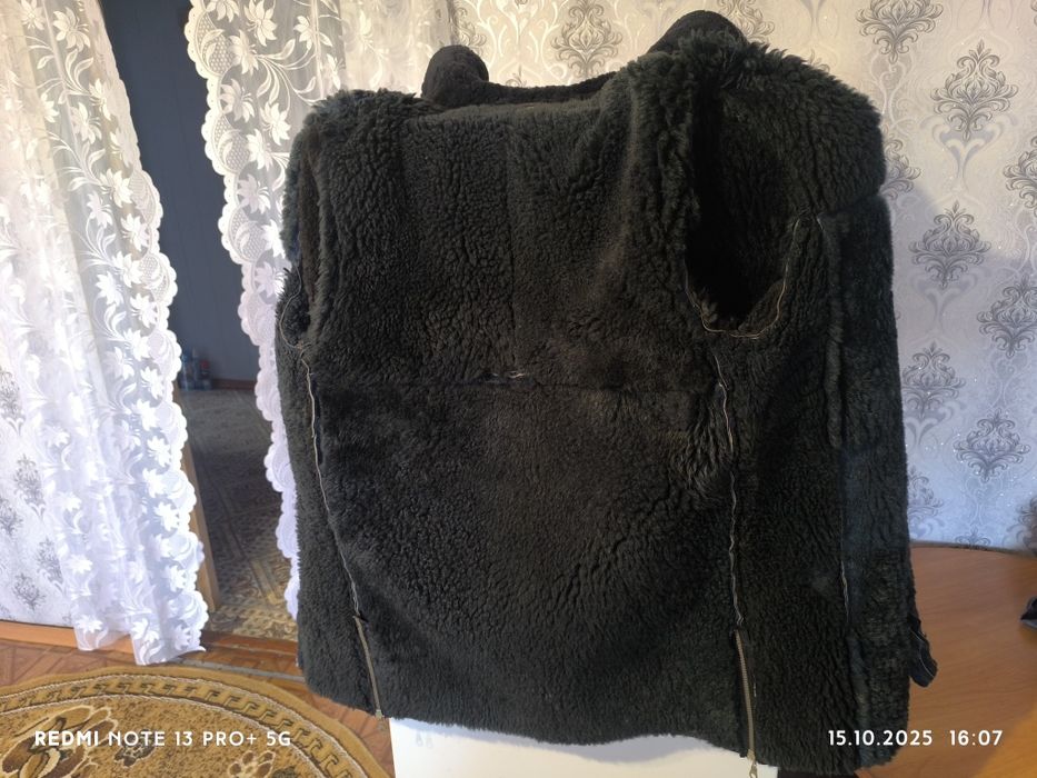 Дублёнка в хорошем б/у состоянии