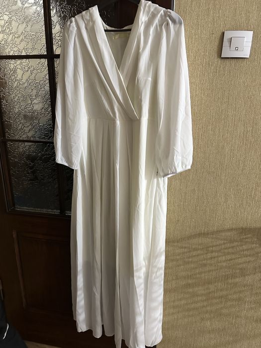 Продаю платье все по 2000