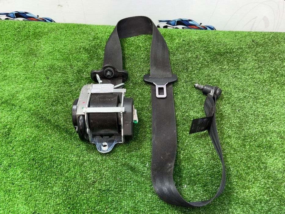 Centura siguranta fata dreapta 2012 ford focus 1.6 diesel cod oem 617232000 617231800 1839761
