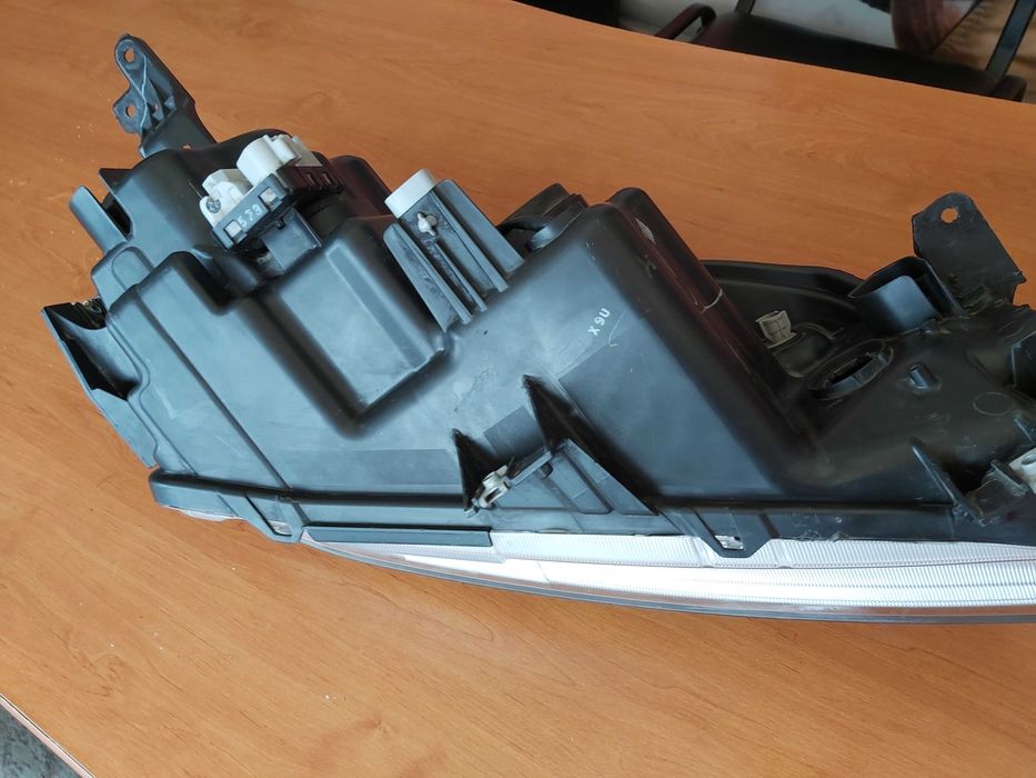 Ляв фар  за Suzuki Vitara