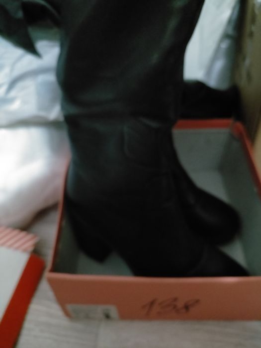 Продам зимние сапоги