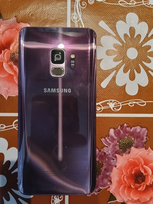 Vând Samsung s 9 in stare buna