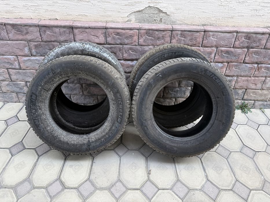 265/65/18 продам зимние шины