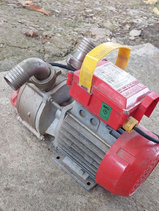 Pompă electrică pentru lichide alimentare