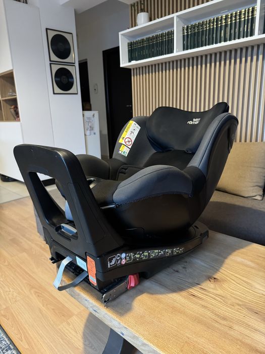 Scaun auto pentru copii Britac Romer Dualfix Pro M rotativ