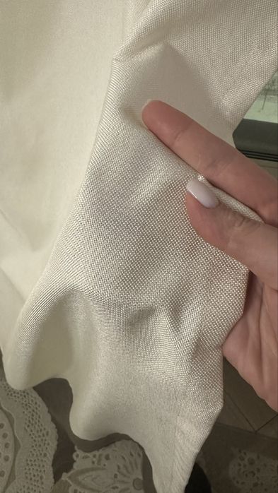 Продам шторы 2 комплекта