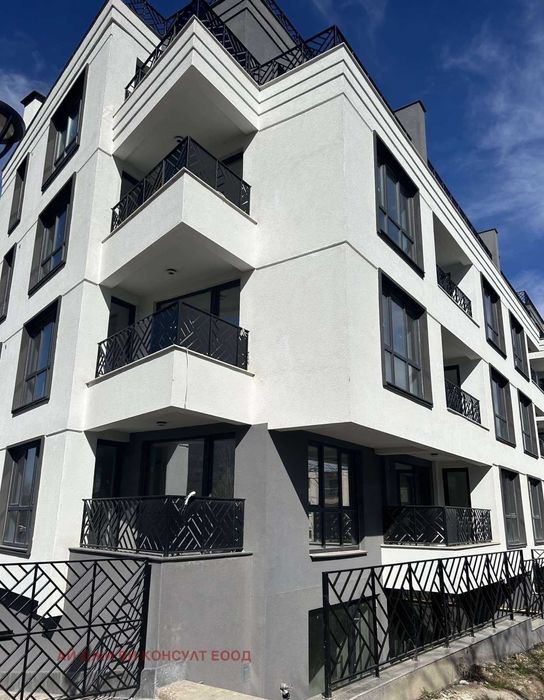 Продава се Двустаен апартамент в София, Кръстова вада - 80 кв.м за 1396 €/кв.м - Снимка #1