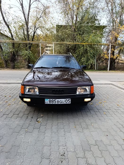 Продам живую хорошую Ауди 100 с3 авант универсал