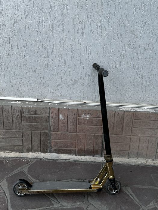 Трюковой самокат