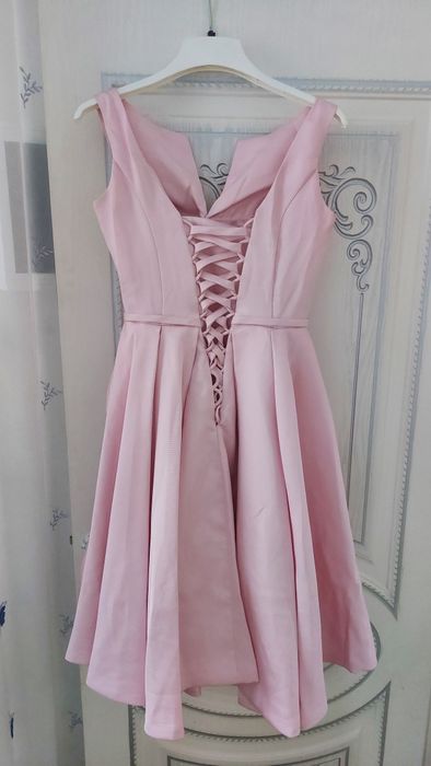 Продам несколько платьев, размеры S-M