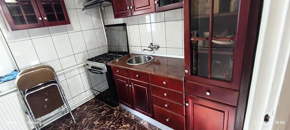 Vând mobila de bucătărie