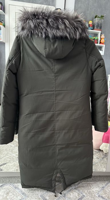 Продам натуральный пуховик