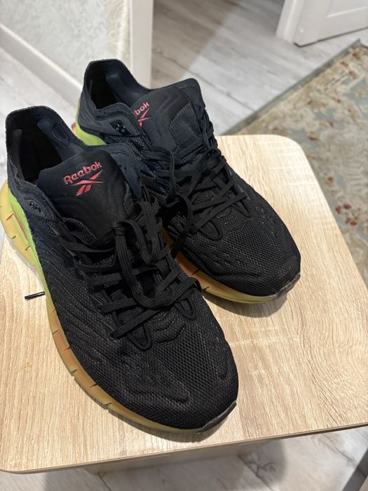 Продам реебок в отличном состоянии