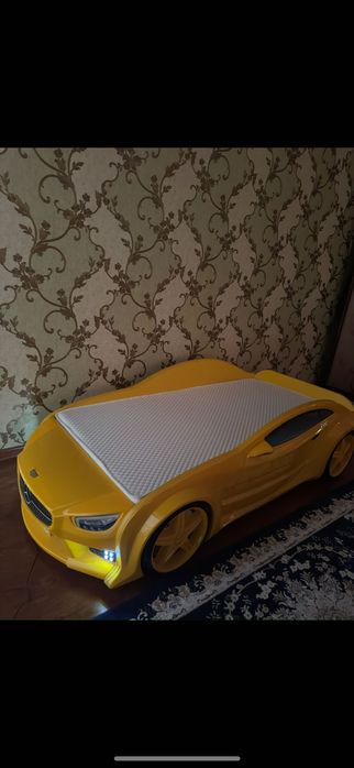 Машинка кровать с ортопедическим матрасом