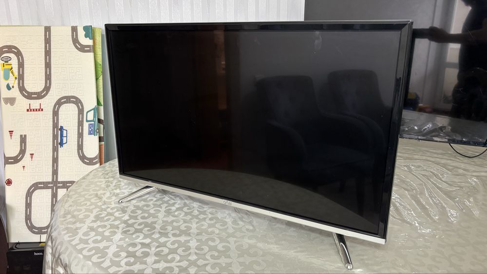 Продам телевизор Artel