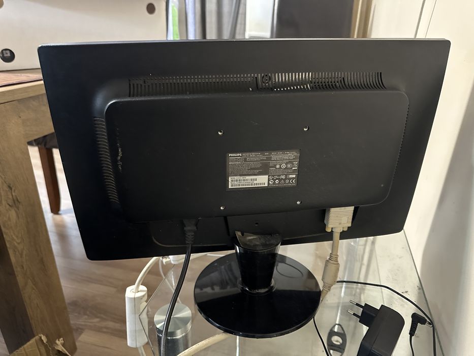 Монитор Philips 20 inch