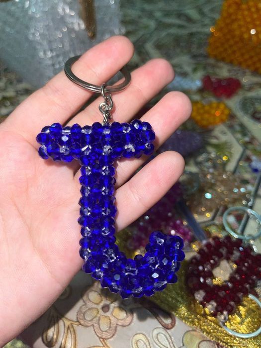 Brillok xrustaldan yasalgan