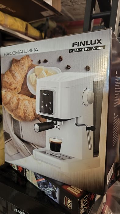 Продавам почти нова кафе машина с гаранция