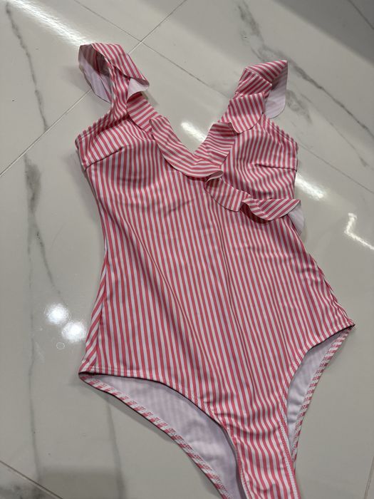 Цял бански в розов цвят Lbd