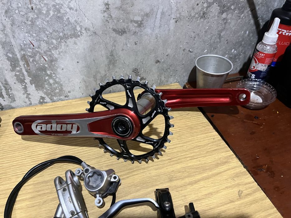 Dh части за колело гуми,спирачки,шиш,диск,шок,курбели