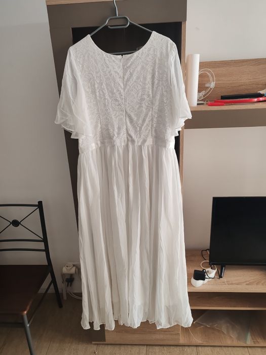 Vând rochie de ocazie 3xl