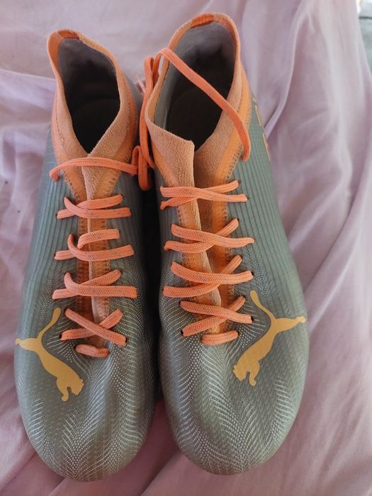 Ghete Puma cu crampoane de vinzare