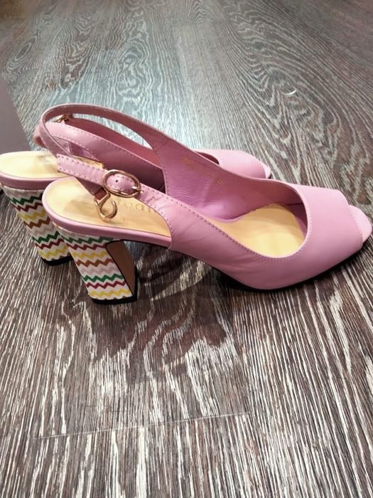 Летние босоножки