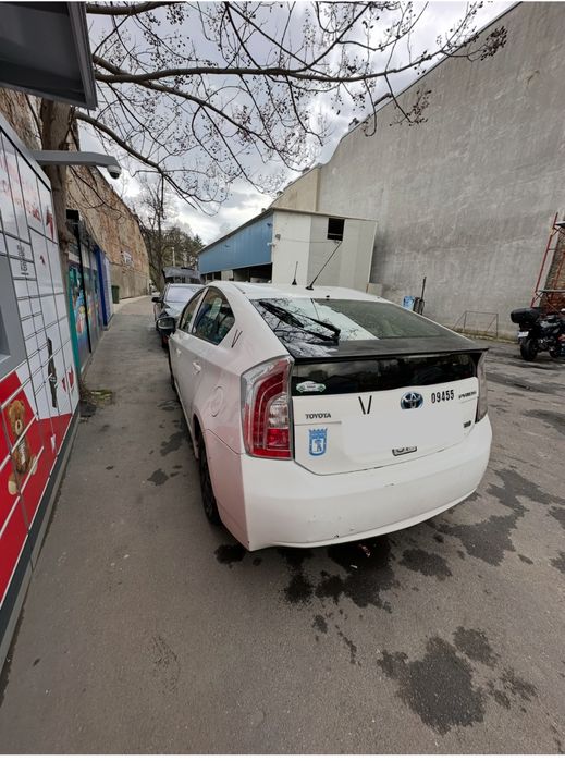 Vand toyota prius 2013 gpl
