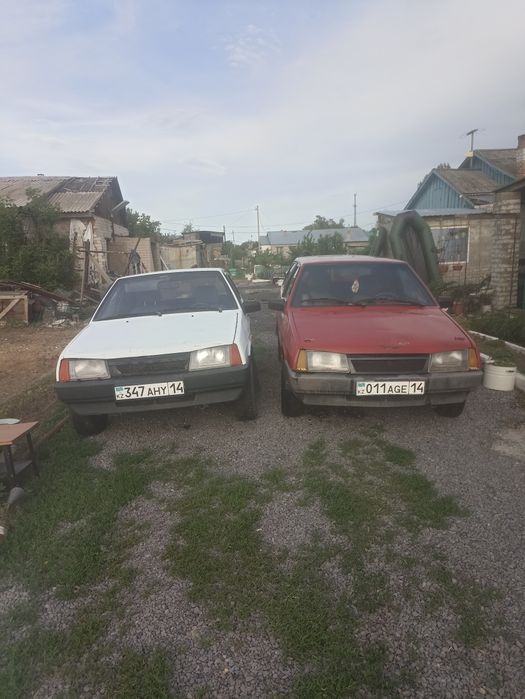 Продам два ваза.
