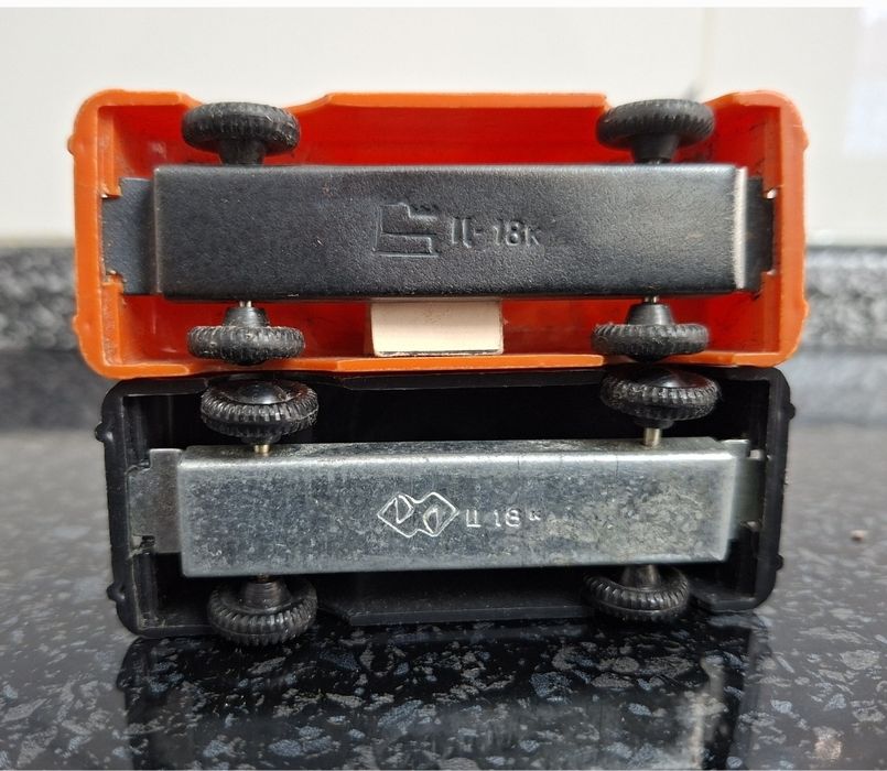 Металлическая машинка производства СССР