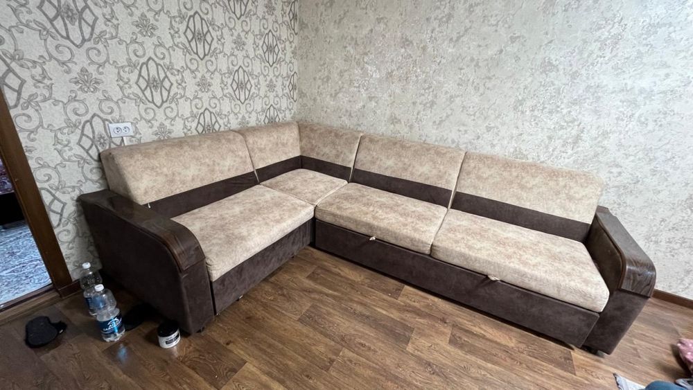 Диван в хорошем состоянии