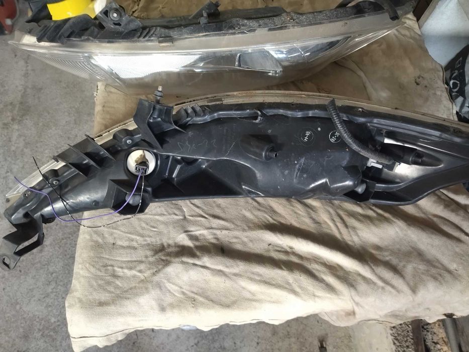 Фарове за Нисан juke