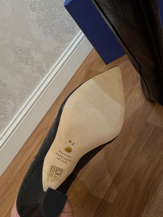 Новые сапоги Stuart Weitzman, размер 37/5