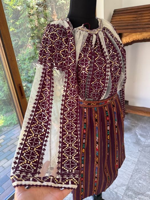 Costum popular vechi