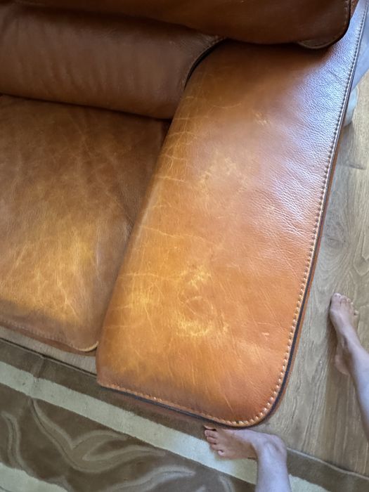 Продам кожаные диваны Италия