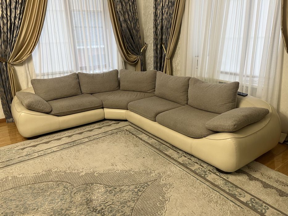 Кожаный диван, г-образный