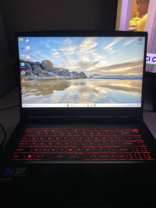 Laptop gaming MSI Thin GF63 12VF i7, RTX 4060 cu garantie