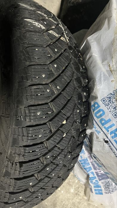 Продам зимнюю резину
