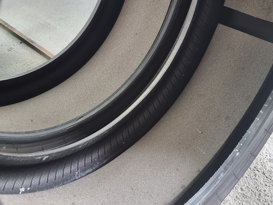 "Dot 23" 255/35/21 Pirelli 2Броя: 180€ 6.7мм