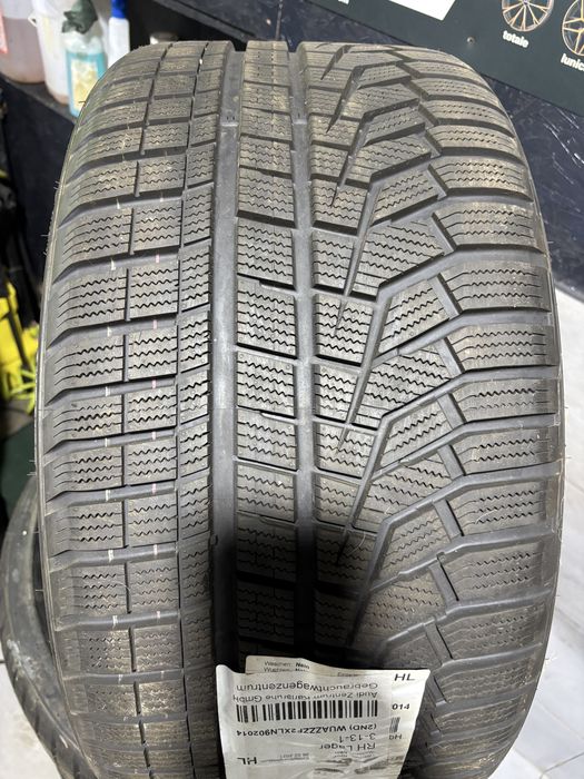 Anvelope Noi/demo de iarna Hankook 285 30 R22