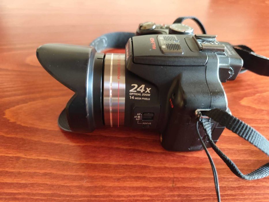 Panasonic Lumix DMC - FZ100