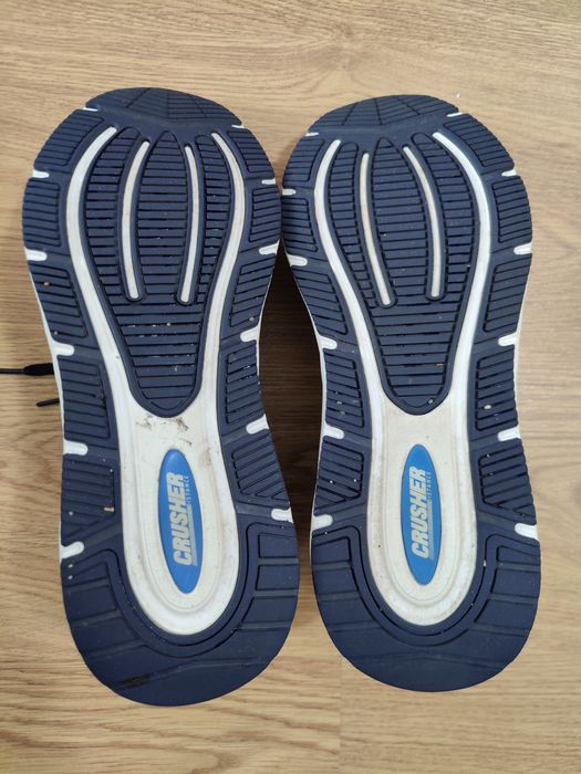 Vând sneakers EA7 Emporio Armani – model Crusher Distance, mărime 43