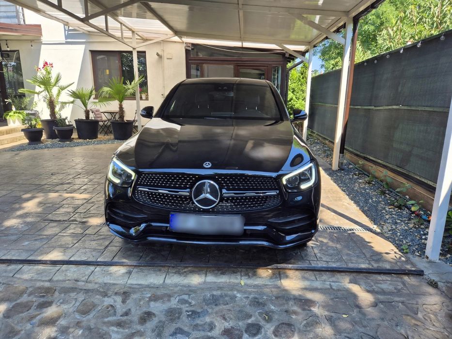 Mercedes Glc Amg line , 31000 km cu istoric complet Autoklass , amg line , suspensie pe perne aer , garantie 2 ani autoklass , revizii incluse.