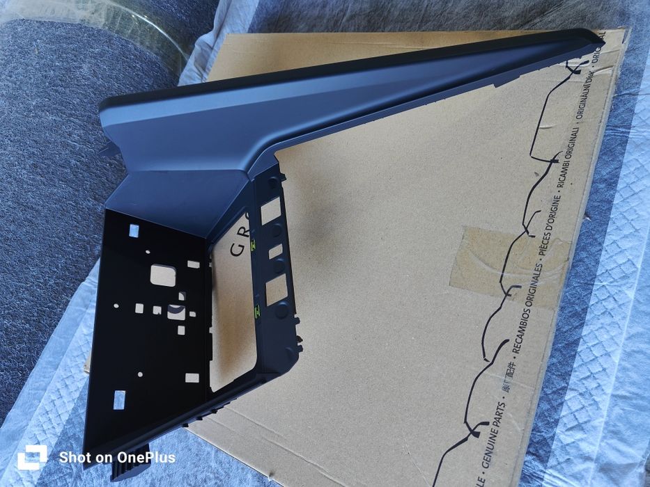 Consola centrală Golf 8